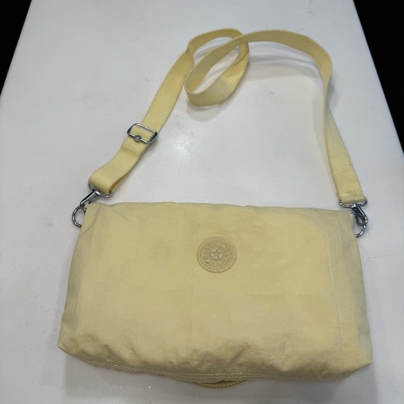 Kipling Frug Fold Over Zip Top Crossbody/ Shoulder Bag Butter Yellow - Picture 12 of 16